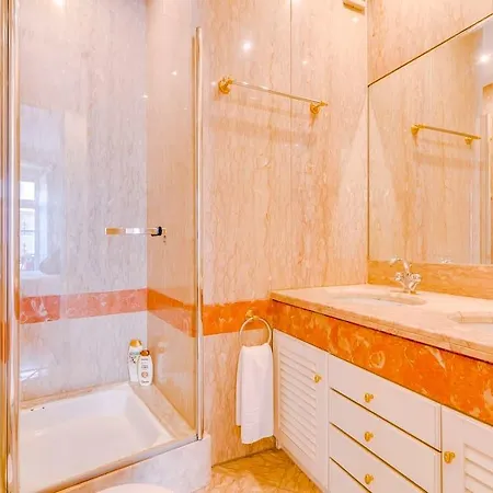 Lejlighed Stunning Views For Up To 4 Pax In Chiado